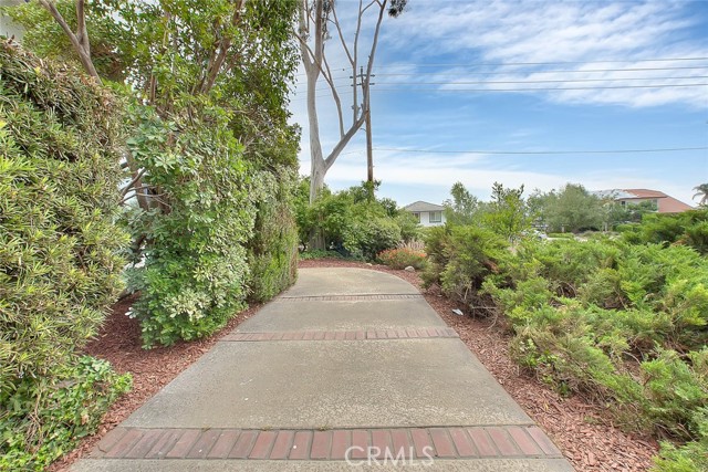 6087 Carol Avenue, Rancho Cucamonga CA: https://media.crmls.org/medias/6b3455d9-baff-401d-991b-6e7d1ec82103.jpg