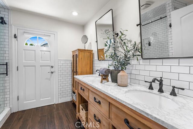 Detail Gallery Image 29 of 38 For 12782 Periwinkle, North Tustin,  CA 92705 - 5 Beds | 3/1 Baths