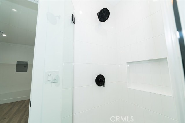 Detail Gallery Image 12 of 59 For 7020 Schroll St, Lakewood,  CA 90713 - 4 Beds | 4 Baths