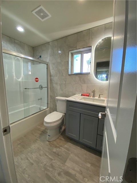 Image 5 of 7 For 1727 W Santa Ana