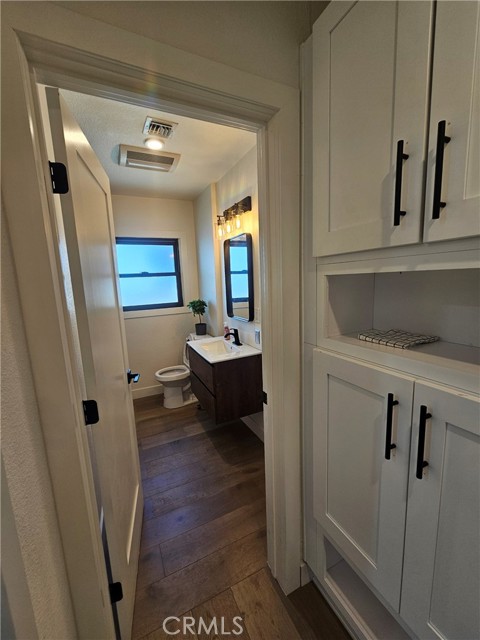 17037 Covello Street, Van Nuys CA: https://media.crmls.org/medias/6b355c73-3016-479e-a38c-3493b3a26c72.jpg