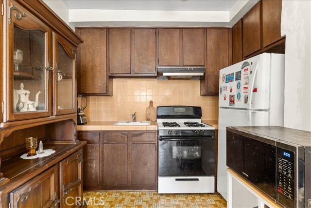 Detail Gallery Image 17 of 36 For 3883 Filion St, Los Angeles,  CA 90065 - 2 Beds | 1 Baths