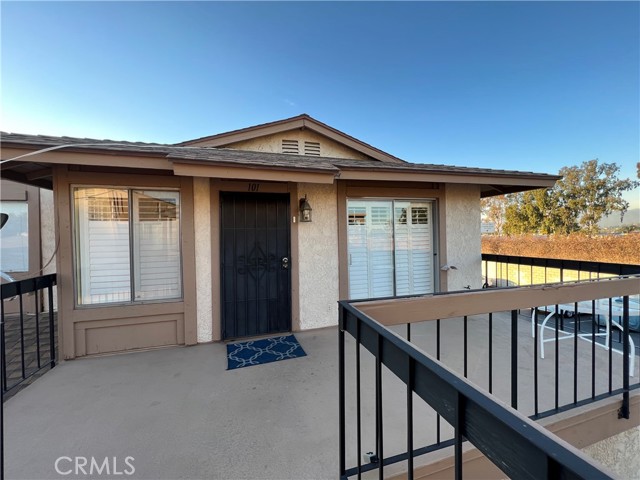 Detail Gallery Image 2 of 27 For 1400 Countrywood Ave #101,  Hacienda Heights,  CA 91745 - 3 Beds | 2 Baths