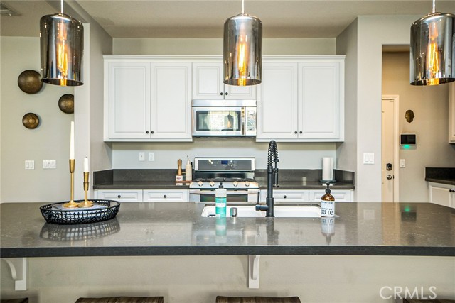 Detail Gallery Image 11 of 49 For 4788 Condor, Fontana,  CA 92336 - 3 Beds | 2/1 Baths