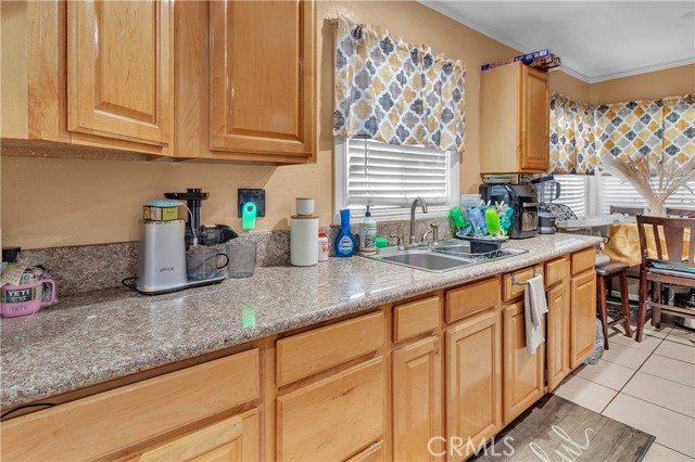 Detail Gallery Image 10 of 23 For 11208 Lefloss Ave, Norwalk,  CA 90650 - 3 Beds | 2 Baths