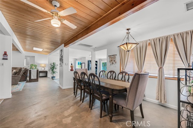 Detail Gallery Image 16 of 30 For 9707 Foothill, Sylmar,  CA 91342 - 4 Beds | 3 Baths