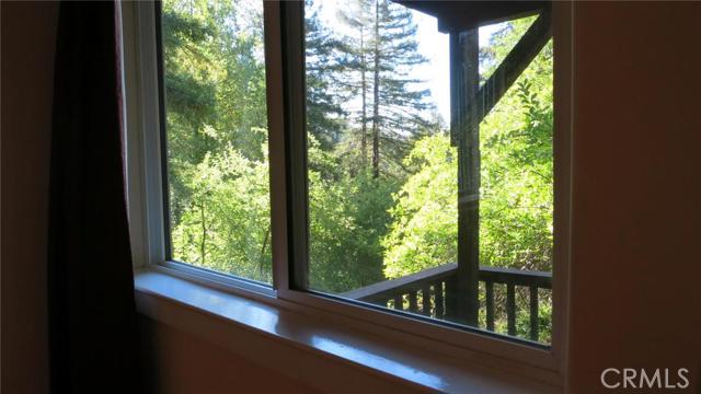 21455 Delta Way, Monte Rio CA: https://media.crmls.org/medias/6b394e07-05ac-4b42-a166-4385b6cfe266.jpg