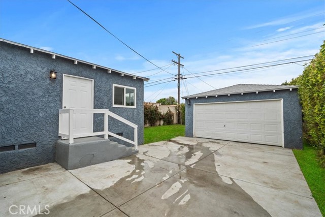 Detail Gallery Image 18 of 19 For 2119 W 83rd St, Los Angeles,  CA 90047 - 3 Beds | 2 Baths