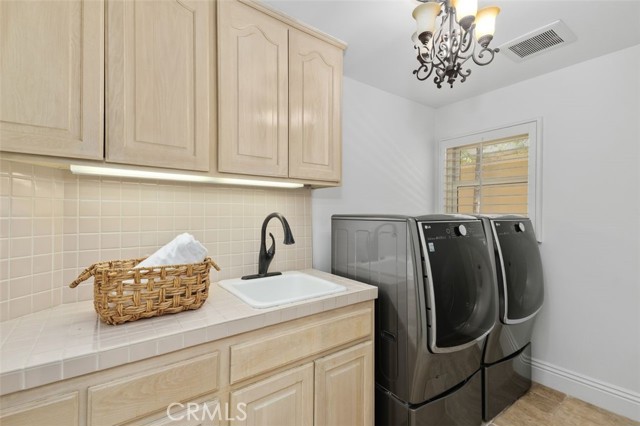 30431 Via Festivo, San Juan Capistrano CA: https://media.crmls.org/medias/6b39d887-3658-4ec1-bcac-a244b3b79c22.jpg
