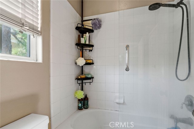 Detail Gallery Image 34 of 41 For 24014 Bridgeport Ln #42,  Valencia,  CA 91355 - 3 Beds | 3 Baths