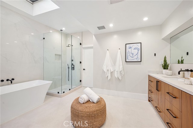 Detail Gallery Image 41 of 46 For 4609 Louise Ave, Encino,  CA 91316 - 5 Beds | 5/1 Baths