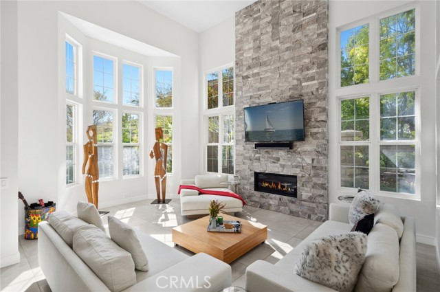 3 Bridgeport Road, Newport Coast CA: https://media.crmls.org/medias/6b3b0c2f-6e4e-45e6-844b-4bd8868d1211.jpg