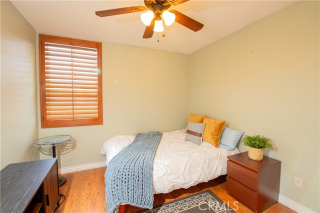 Detail Gallery Image 32 of 48 For 29458 Shannon Ct #89,  Canyon Country,  CA 91387 - 4 Beds | 2/1 Baths