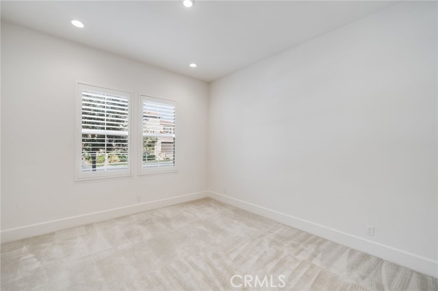 Detail Gallery Image 16 of 40 For 214 Parkwood, Irvine,  CA 92620 - 5 Beds | 5/1 Baths