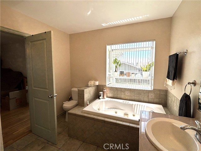 Detail Gallery Image 18 of 29 For 2032 Royal Oaks Dr, Duarte,  CA 91010 - 3 Beds | 2 Baths