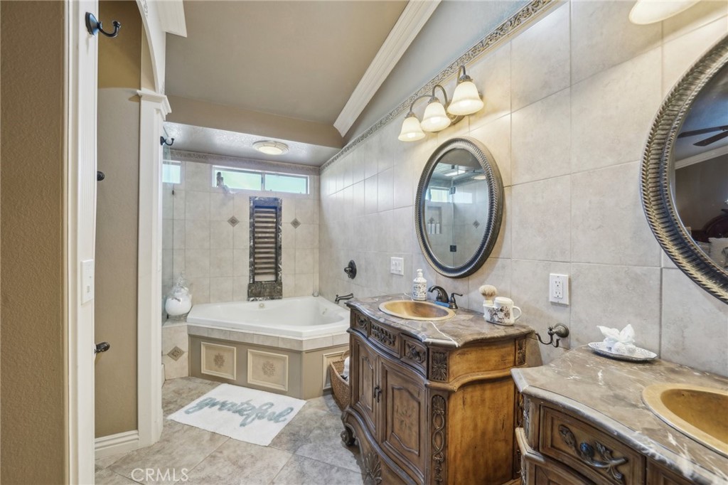 https://media.crmls.org/medias/6b3ccf69-0459-4785-a527-07c22055d465.jpg?preset=X-Large