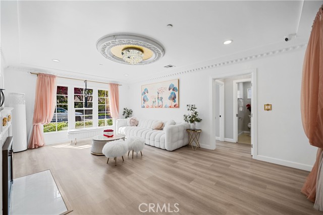 Detail Gallery Image 4 of 40 For 700 Alabama St, San Gabriel,  CA 91775 - 5 Beds | 4 Baths