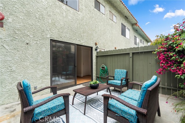 1832 Rockefeller Lane, Redondo Beach CA: https://media.crmls.org/medias/6b3e1069-a52e-42b4-ada9-06a5bbcda62e.jpg