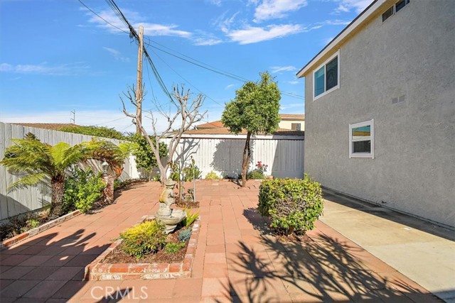 4543 W 168th Street, Lawndale CA: https://media.crmls.org/medias/6b3e341e-f197-4942-a786-a474b9154dad.jpg