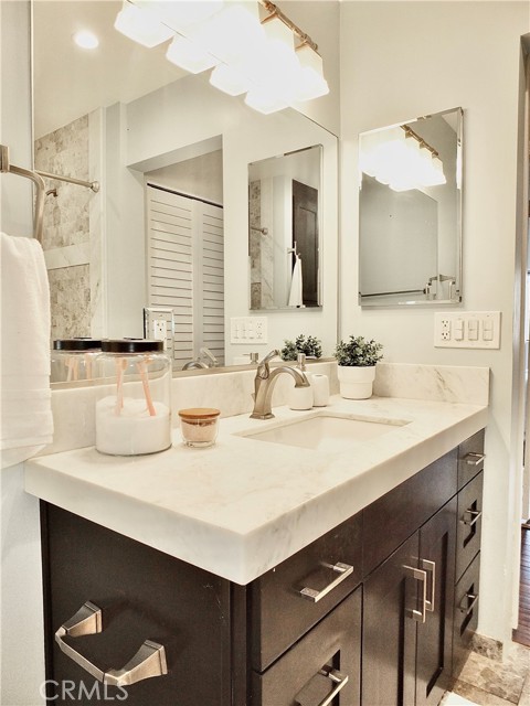 4138 E Mendez Street, Long Beach CA: https://media.crmls.org/medias/6b3e4856-21ee-4eec-8d62-54d2b576a81d.jpg
