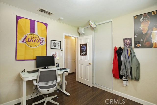 Detail Gallery Image 7 of 23 For 9111 Morrill Ave, Santa Fe Springs,  CA 90670 - 4 Beds | 2 Baths