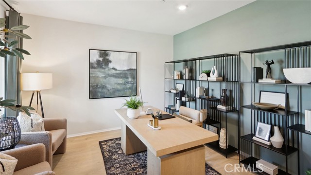 Detail Gallery Image 10 of 22 For 30539 via Del Cielo, Winchester,  CA 92596 - 5 Beds | 3 Baths