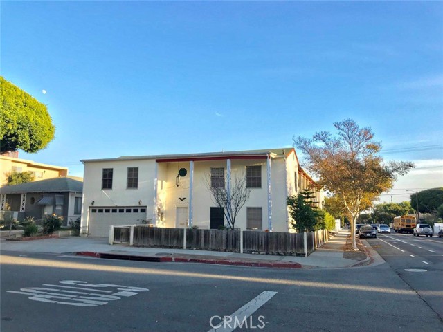 Detail Gallery Image 4 of 21 For 2302 Oak St, Santa Monica,  CA 90405 - – Beds | – Baths