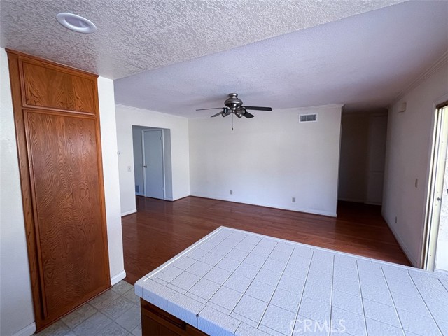 Detail Gallery Image 8 of 20 For 13751 Lucas Ln, Cerritos,  CA 90703 - 3 Beds | 2 Baths