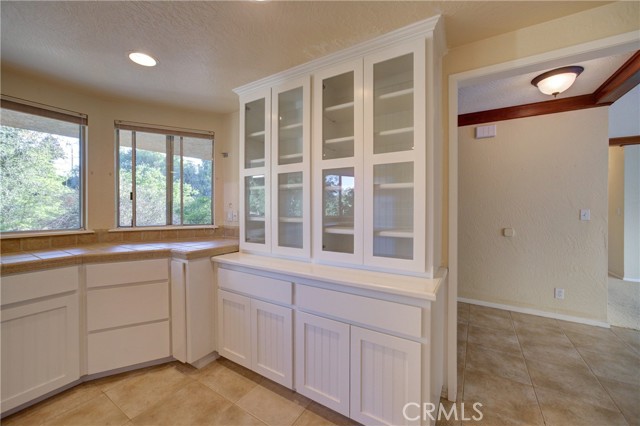 6305 Portola Road, Atascadero CA: https://media.crmls.org/medias/6b42f13b-4c90-412b-80c1-076ace650cd3.jpg