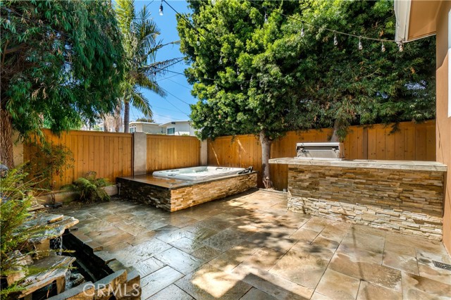 2100 Carnegie Lane, Redondo Beach, California 90278, 3 Bedrooms Bedrooms, ,2 BathroomsBathrooms,Residential,Sold,Carnegie,SB21203957