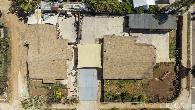 120 E 27th Street, National City CA: https://media.crmls.org/medias/6b440b36-9581-42b9-b562-087689b57a2f.jpg