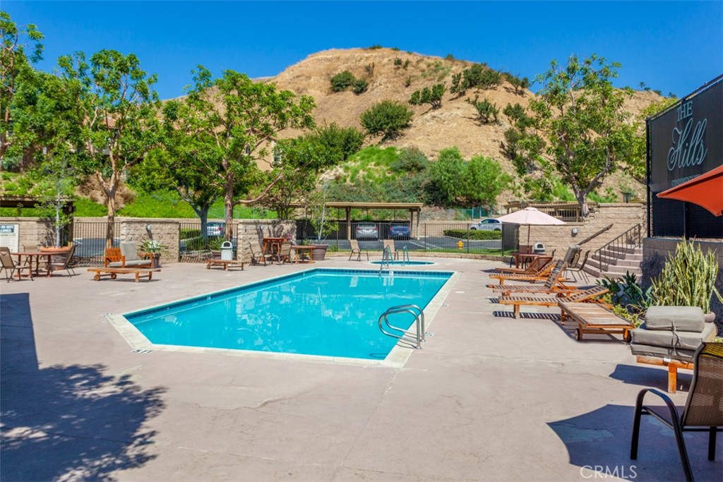 MLS #OC25257301 image #13