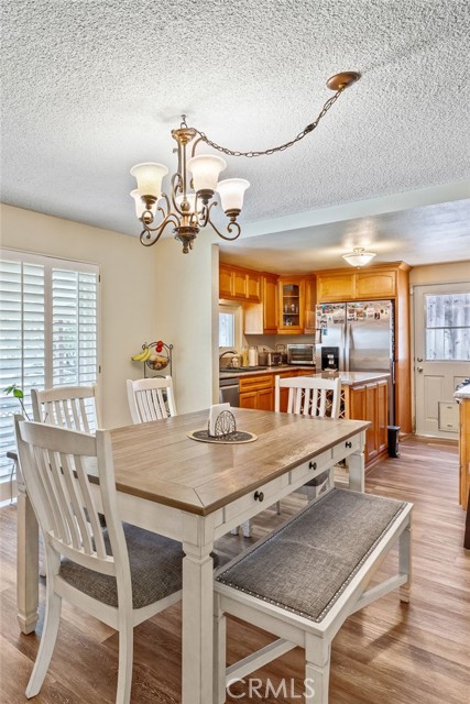 5644 Wadsworth Avenue, Highland CA: https://media.crmls.org/medias/6b4485e7-920d-4ef6-86e9-8b5de6c313b4.jpg