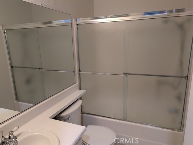 24153 Del Monte Drive, Valencia CA: https://media.crmls.org/medias/6b44e8e5-b13f-4bf8-b3e2-b06d532d61e6.jpg