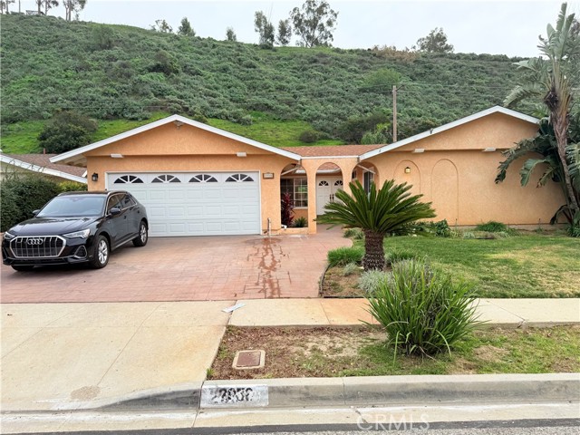 Detail Gallery Image 2 of 29 For 2958 Rosette, Simi Valley,  CA 93065 - 4 Beds | 2 Baths