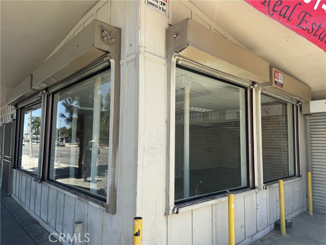 1160 W Mission Boulevard, Pomona, California 91766, ,Commercial Lease,For Rent,1160 W Mission Boulevard,CRCV24125123