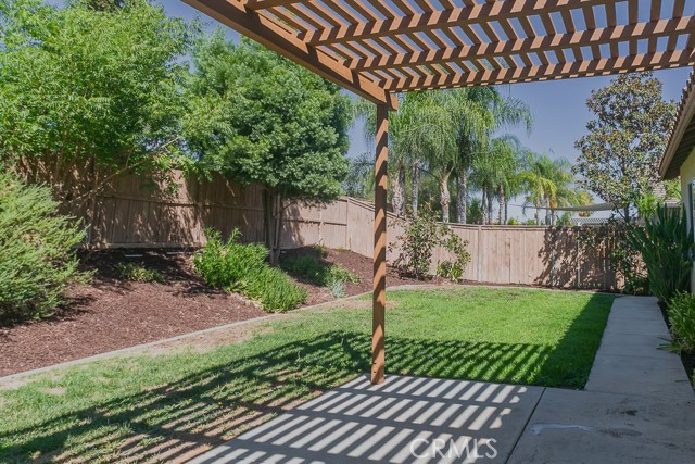 Detail Gallery Image 6 of 28 For 33145 Aquamarine Cir, Menifee,  CA 92584 - 4 Beds | 2 Baths