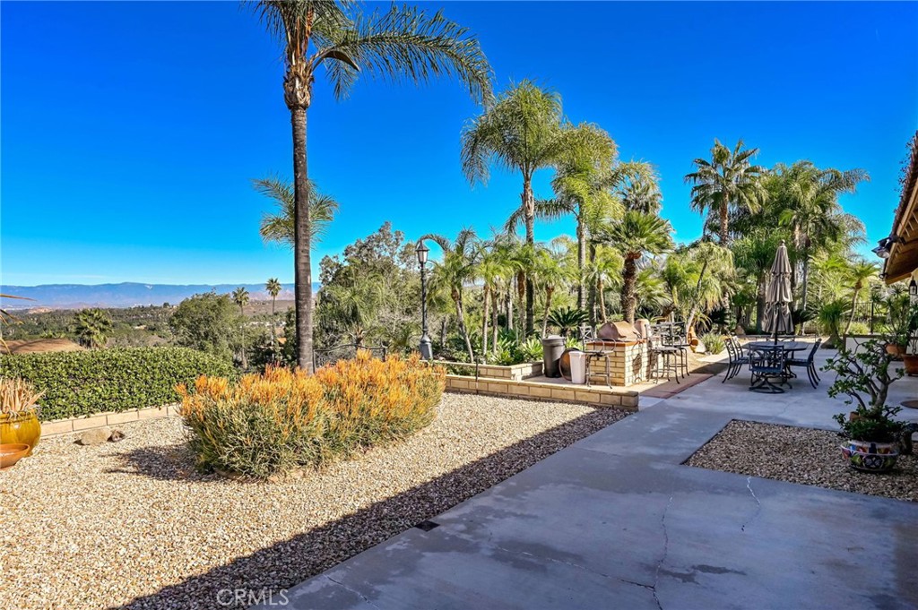 MLS #OC25274602 image #32