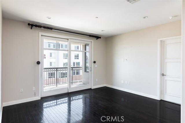368 Caruso Avenue photo 8