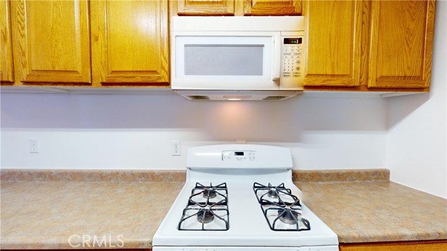 Detail Gallery Image 14 of 64 For 3930 Carmelina St, San Bernardino,  CA 92407 - 3 Beds | 1/1 Baths