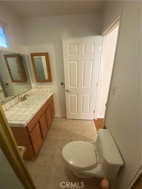 Full Bathroom for Southwest Bedroom