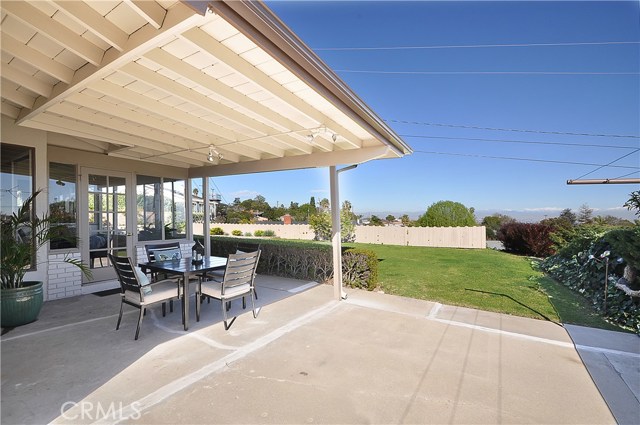 Great outdoor sitting area