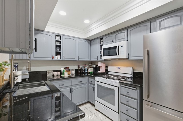 Detail Gallery Image 7 of 46 For 2637 W Cameron Ct #118,  Anaheim,  CA 92801 - 2 Beds | 2 Baths