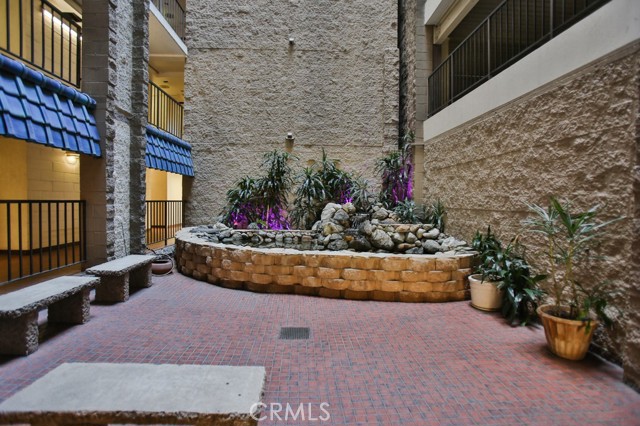 1750 E Ocean Boulevard, Long Beach CA: https://media.crmls.org/medias/6b4b7d3e-fa92-4d46-af25-2736e8e01dda.jpg