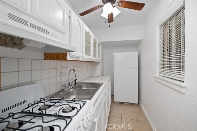 Detail Gallery Image 4 of 11 For 1285 South Dunsmuir, Los Angeles,  CA 90019 - 1 Beds | 1 Baths