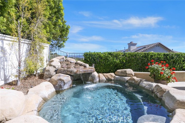 18 Whippoorwill, Trabuco Canyon CA: https://media.crmls.org/medias/6b4dfdac-7e5b-47a7-b024-d83c6243f4a7.jpg