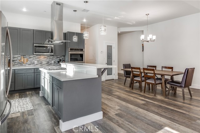 Detail Gallery Image 7 of 20 For 1224 243rd St, Harbor City,  CA 90710 - 3 Beds | 2/1 Baths