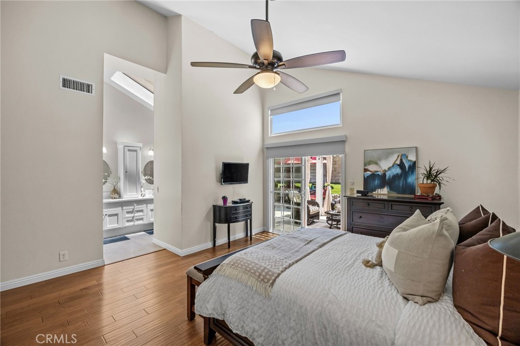 MLS #OC25161685 img 15