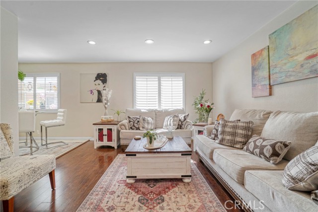 18730 Hatteras Street, Tarzana CA: https://media.crmls.org/medias/6b4e5e95-51c4-4702-ad92-c66a114e338a.jpg