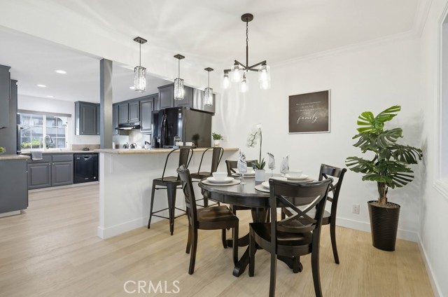 Detail Gallery Image 11 of 66 For 10232 Hialeah, Cypress,  CA 90630 - 5 Beds | 2/1 Baths